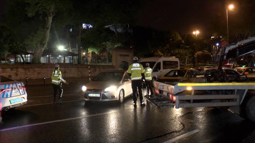 İstanbul'da 1 Mayıs sıkıyönetimi: Taksim işçilere yine kapalı - Resim: 2